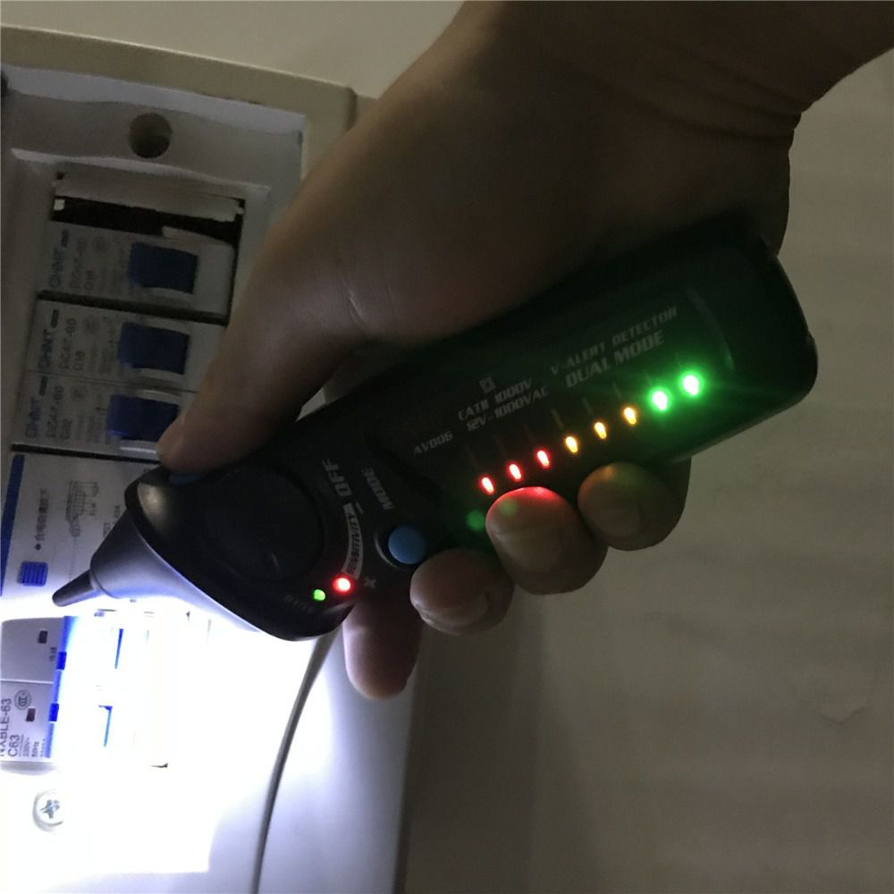 Bside AVD06X Testeur de tension sans contact avec détecteur dalimentation électrique AC 12-1000 V Double mode librement réglable Sensibilité localisateur avec 8 indicateurs LED et lampe de poche 