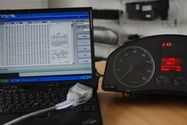 Paso 4 de instalación de la herramienta micronas OBD